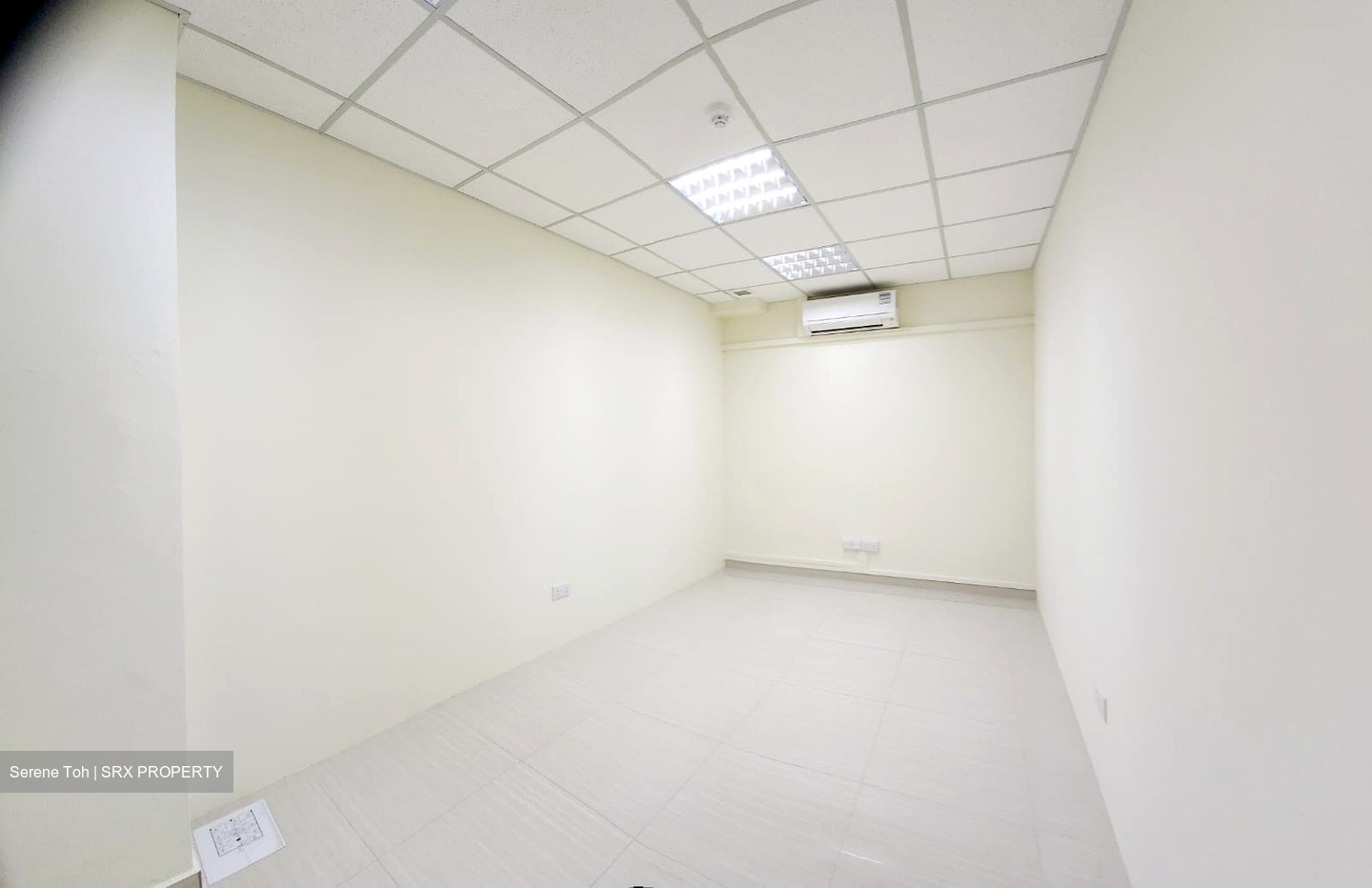 Pemimpin Industrial Building (D20), Office #447180971